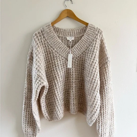 Gentle Fawn Neutral Waffle V-Neck Sweater - Picture 1 of 4